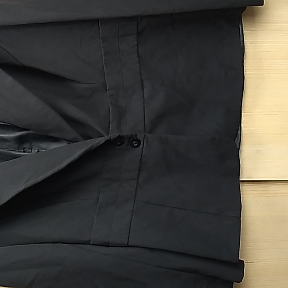 First Option Too Women's 16W Suit Jacket in Black lined - Picture 2 of 6